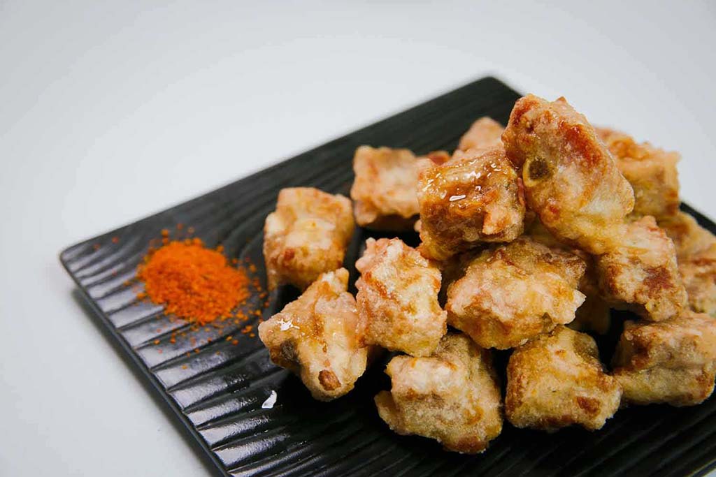 炸排骨怎么做让排骨入味而且烂,炸排骨的最正确方法