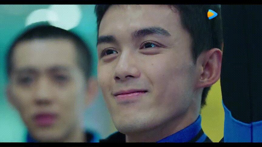 穿越火线路小北跟许蔚对话第几集,穿越火线路小北大结局夺冠片段