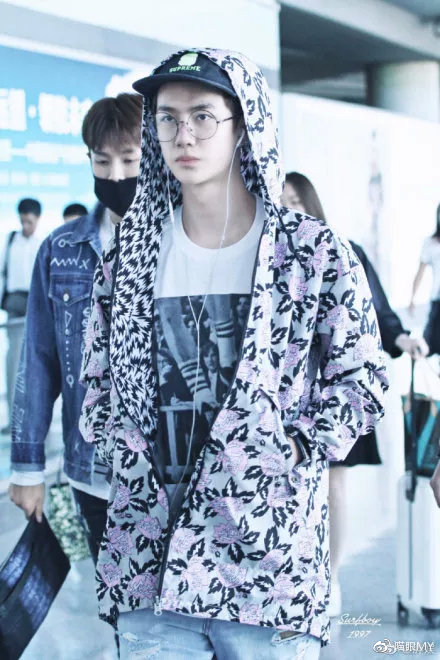 一戴眼镜就过敏,一戴隐形眼镜就过敏