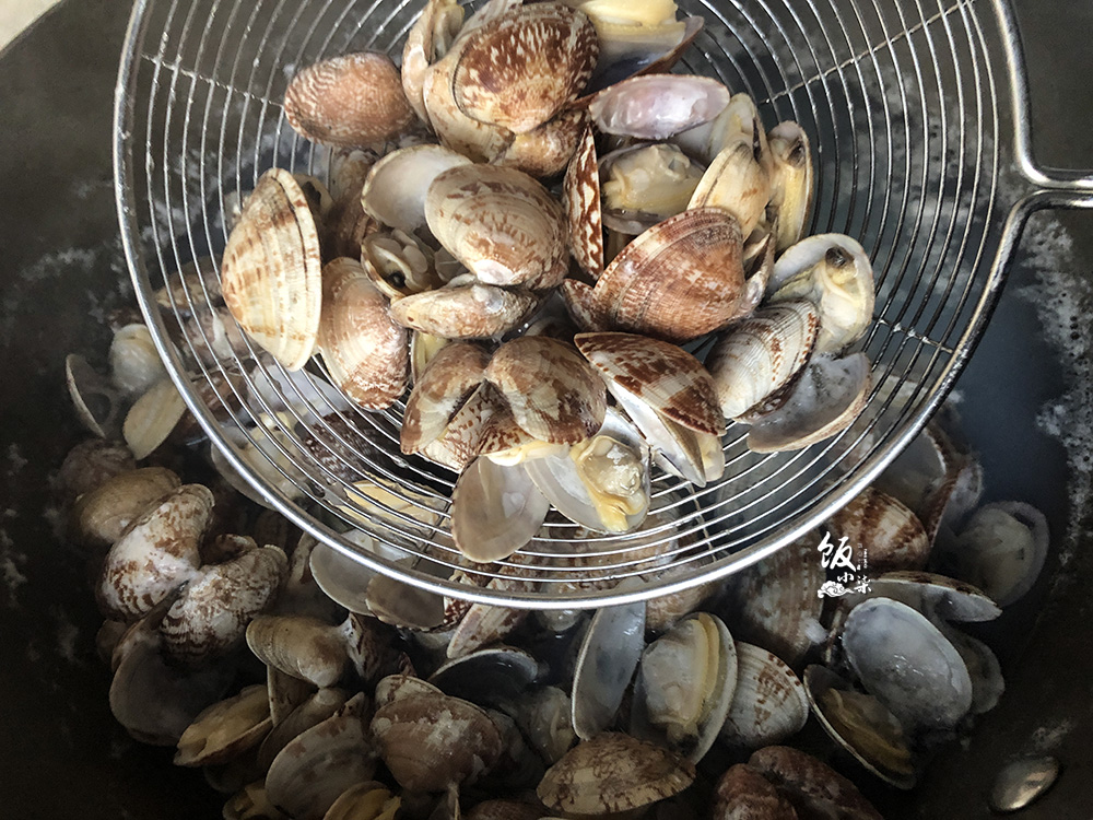 15块钱一盆的海鲜,海鲜美食100元4斤个个都是精品