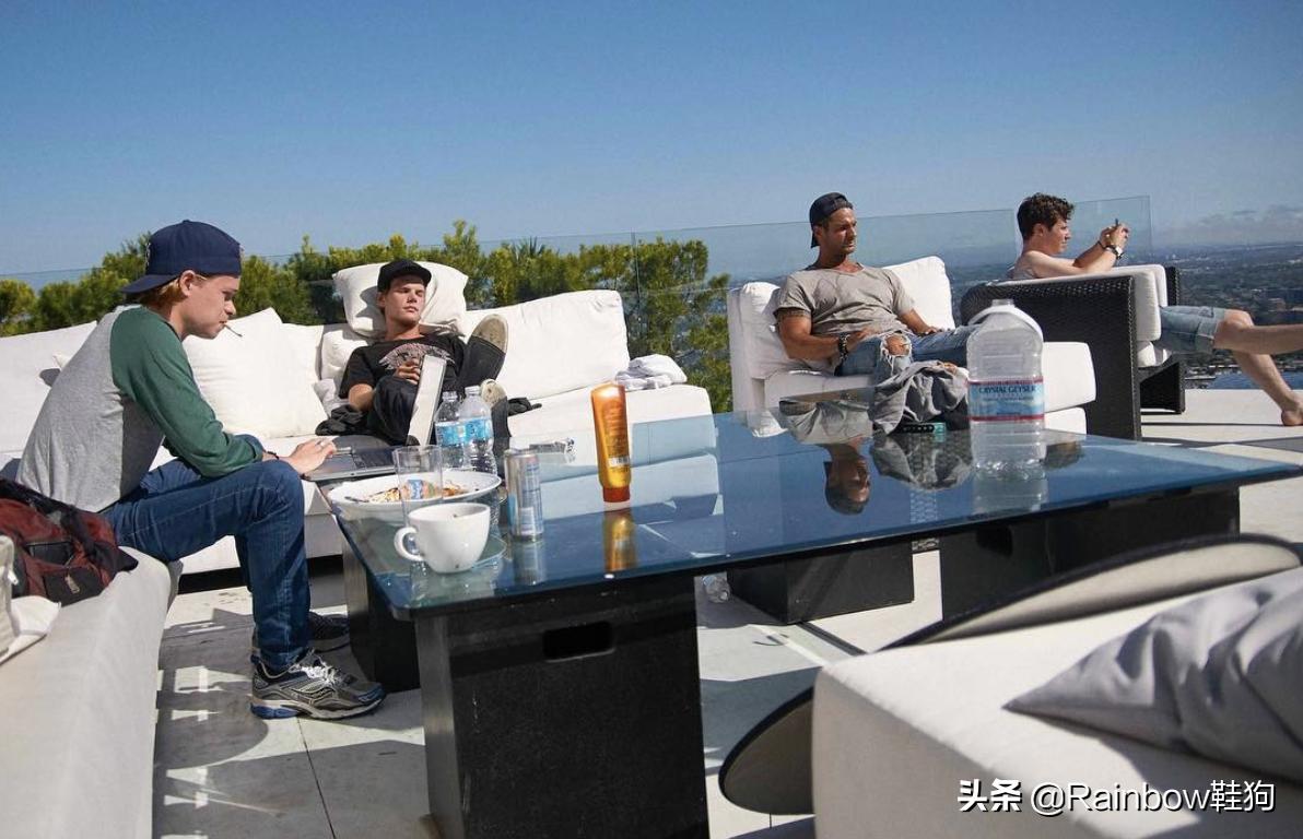 a神销声匿迹,a神让无数人走出来