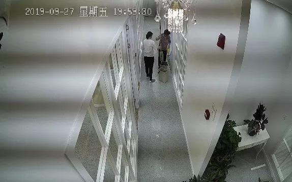 监控头照led屏闪烁怎么办,监控画面黑屏有数字显示