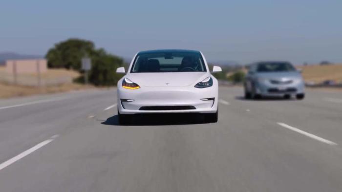 特斯拉承认model3存在刹车问题,特斯拉model3充电问题