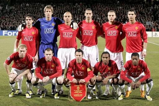 他加盟曼联时已34岁，身价200万，却最终成为了红魔二代门神