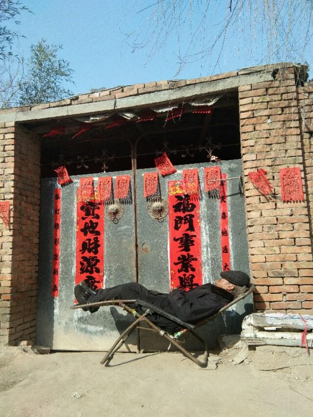 农村的朋友还记得那时候家里的“囤”吗？给你讲讲囤的故事。