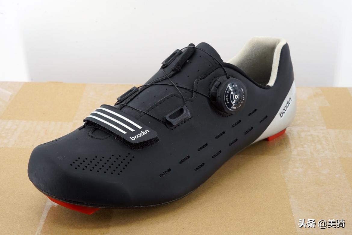 国产抗造碳底锁鞋推荐,入门公路锁鞋品牌推荐