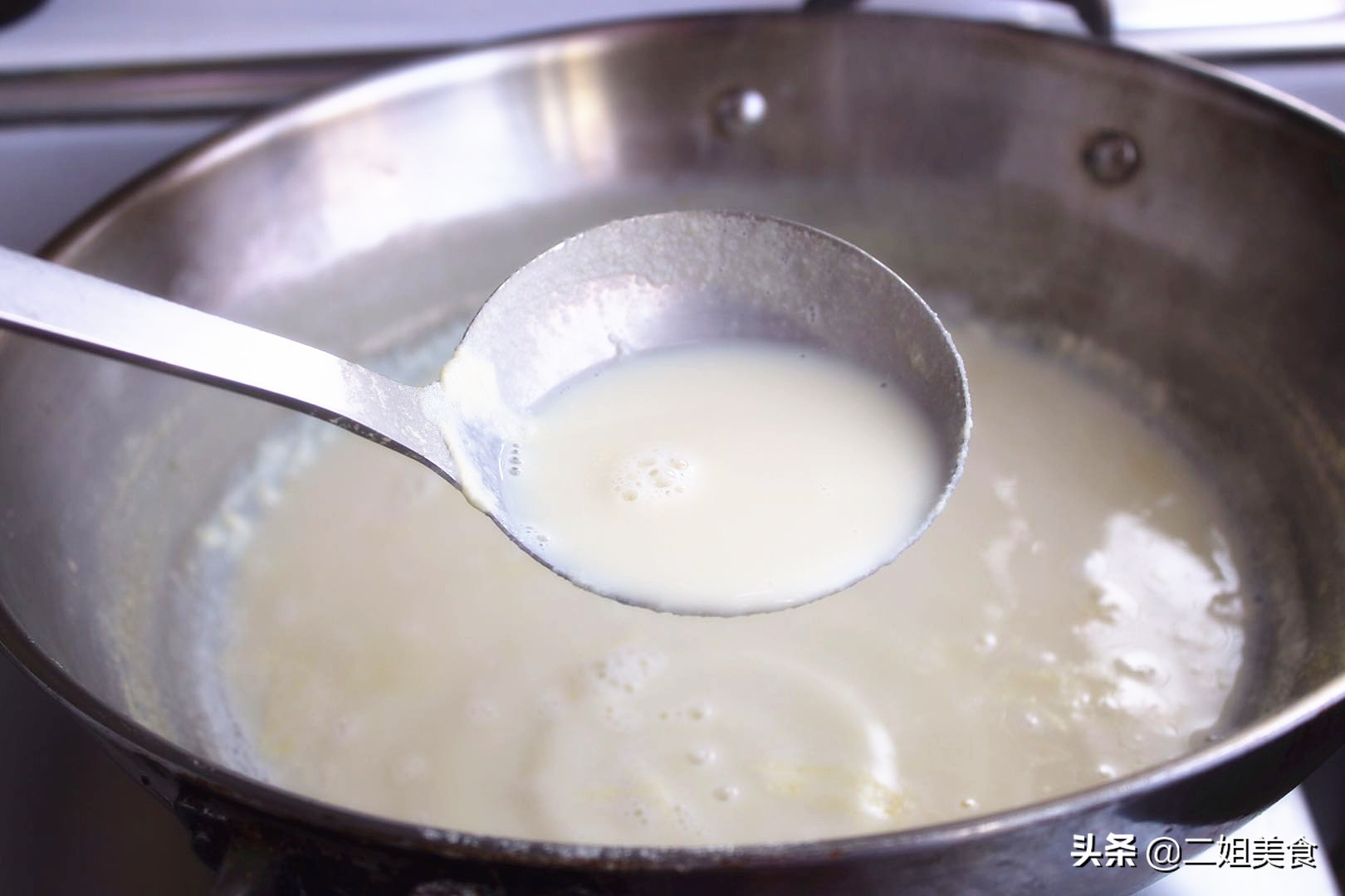 煮豆浆上面的沫子要不要撇掉,煮豆浆表面的泡沫是什么