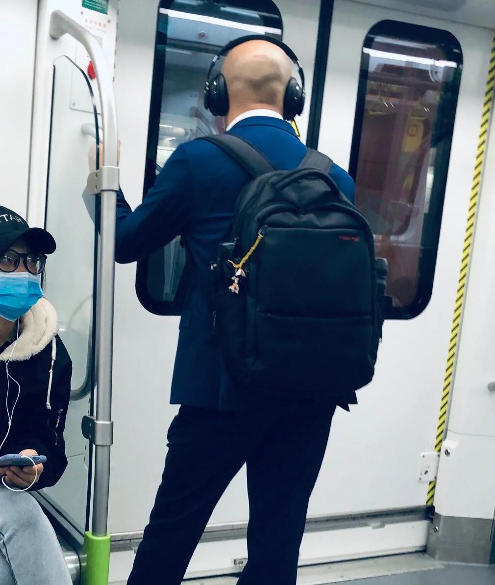 成都天府三街打工视频,天府三街上班的人怎么那么多呢