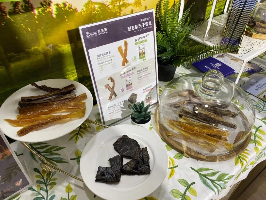 耐吉斯今年亚宠展上做了啥?挤都挤不进