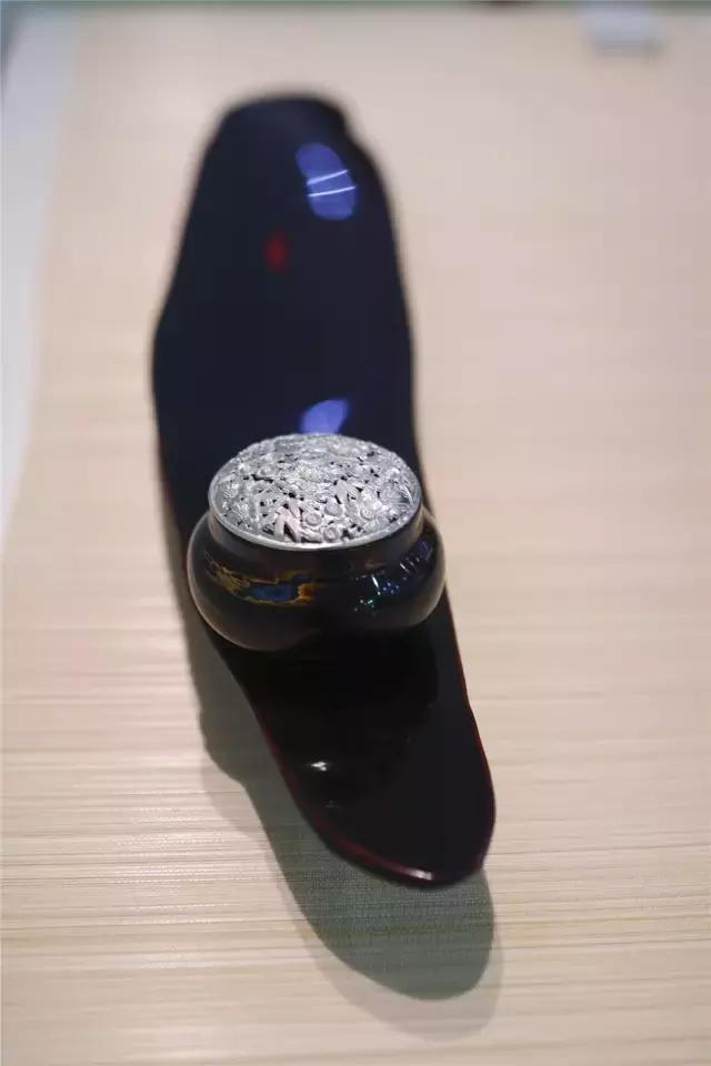 从设计师到漆艺家,他以慢对抗这世界的浮躁