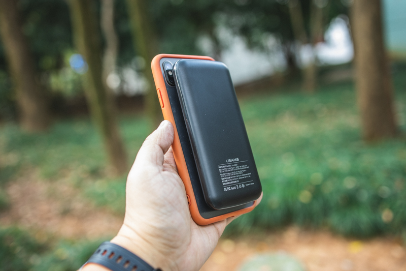 iphone专用充电宝测评,目前最适合iphone12的无线充电宝