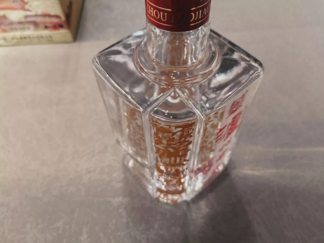 哪一年泸州老窖头曲值得收藏,泸州老窖6年窖头曲到底好不好喝