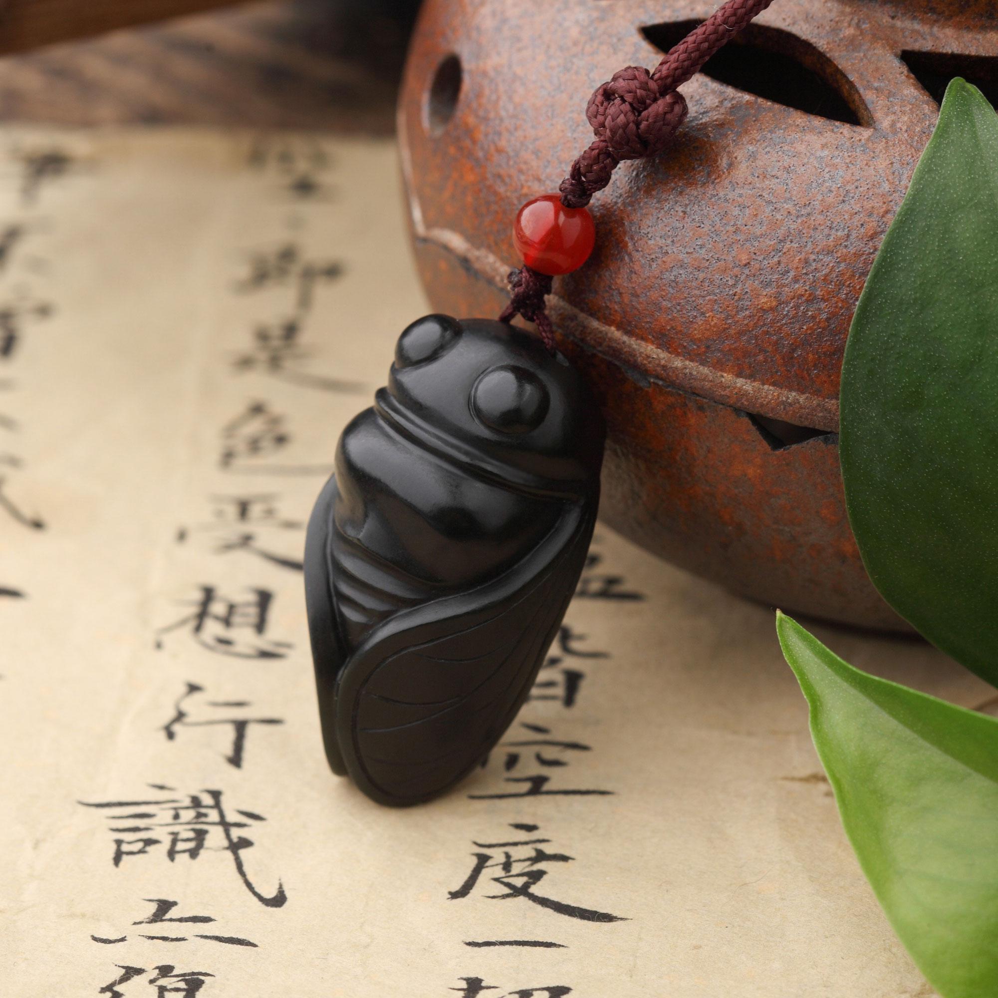 黑色翡翠的辨别及其相似玉种鉴定