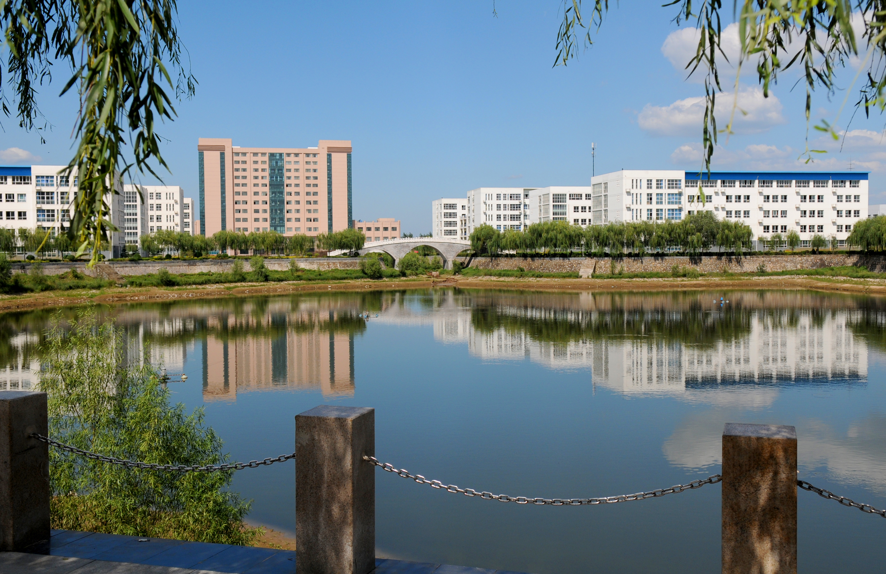 新乡市正在建的大学,新乡高职院校有几所