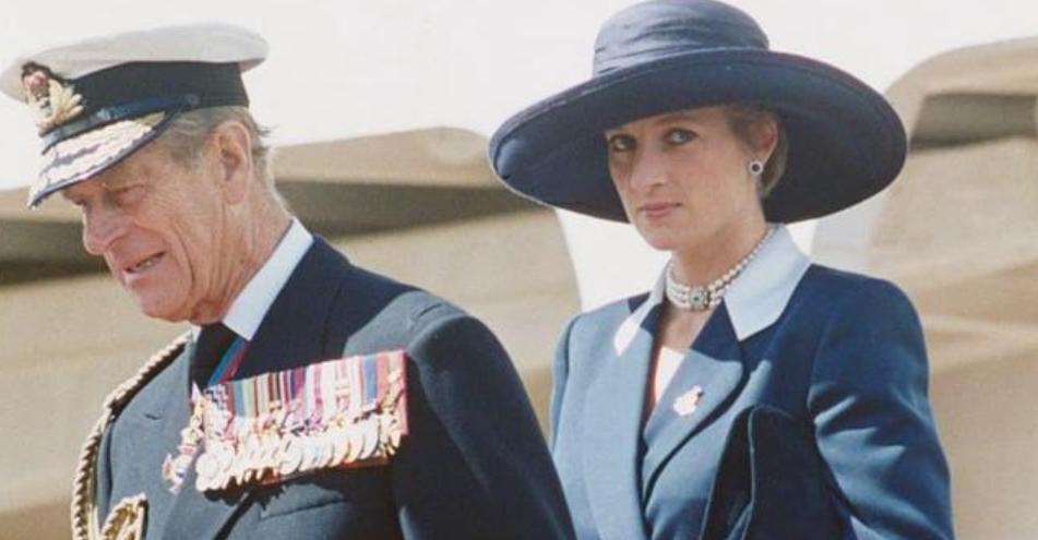 戴安娜在机场喊爸爸,菲利普亲王和戴安娜恋爱过程