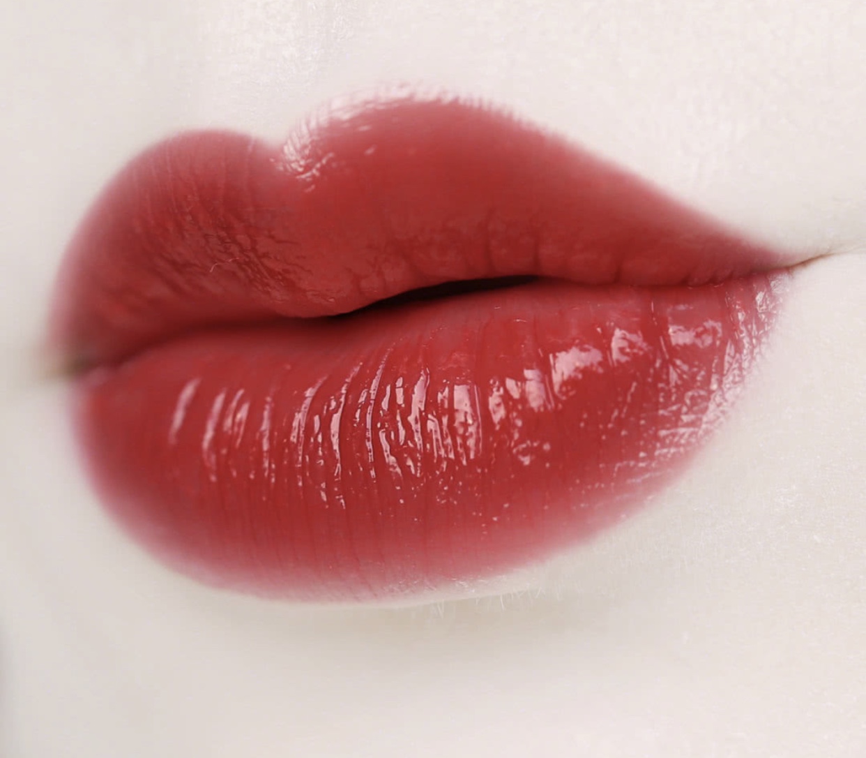 ysl爆款色号素颜也可以涂,ysl哪个色号适合日常不化妆