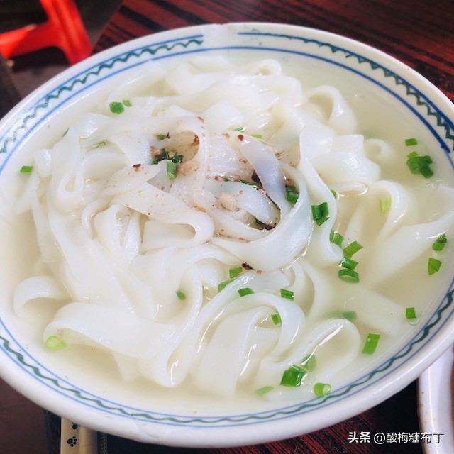 260元一只烧鹅，称霸东莞三十四年，广州街坊都要开车过去吃