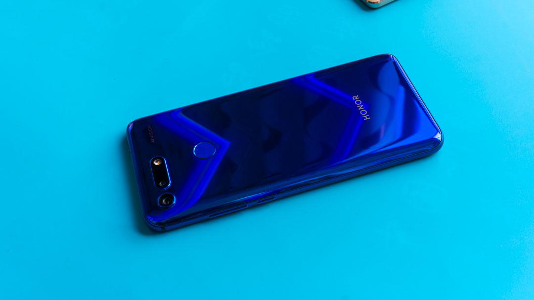 荣耀v205小时重度续航,荣耀v20续航几小时