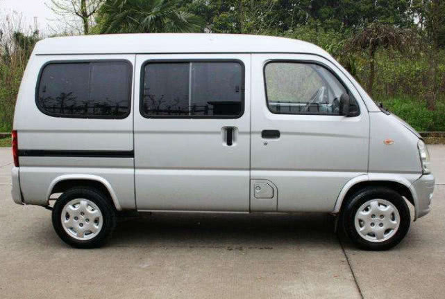 老司机们来说说:面包车一般能用多少年?