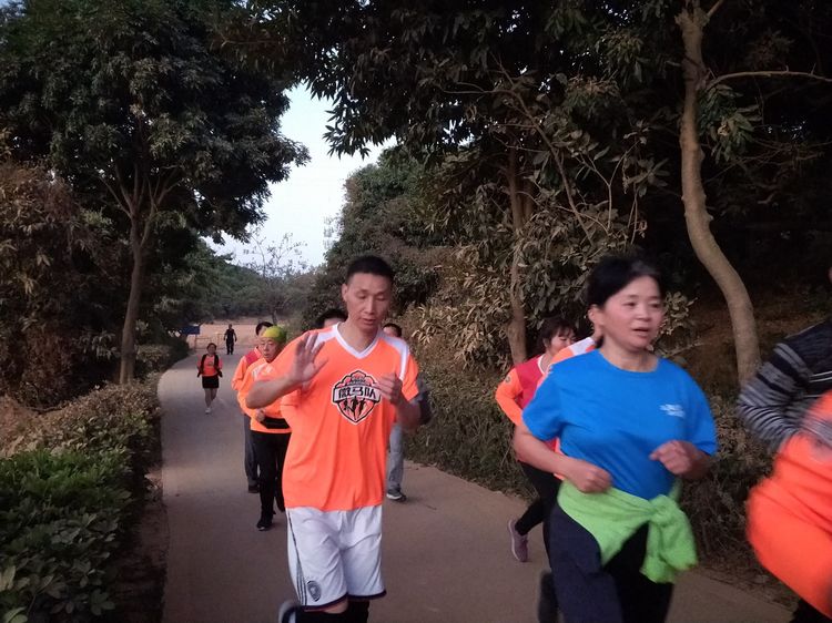 魅力深马,微马同行!六约微马助力深圳国际马拉松