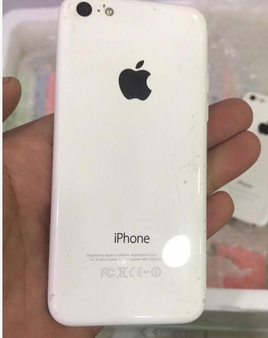 入手知名度最低的iPhone，很多人认为是山寨机！