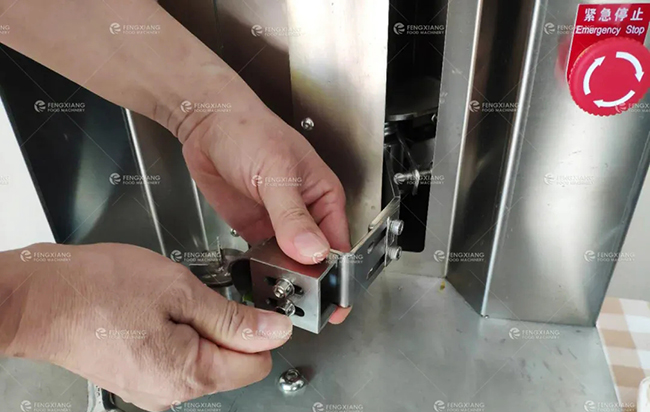 简单快捷菠萝削皮方法,菠萝削皮了能过夜吗