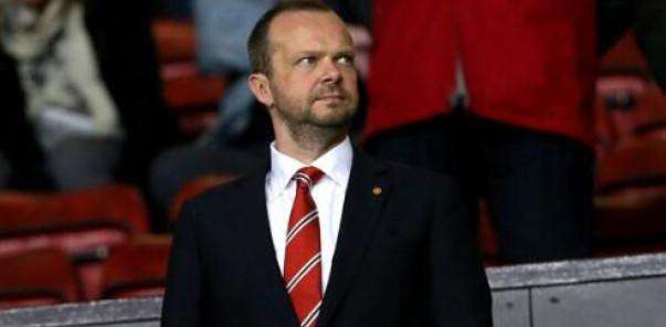 索帅上任却惹队内续约纷争?两位大佬纷纷闹事!球迷:全赖桑切斯