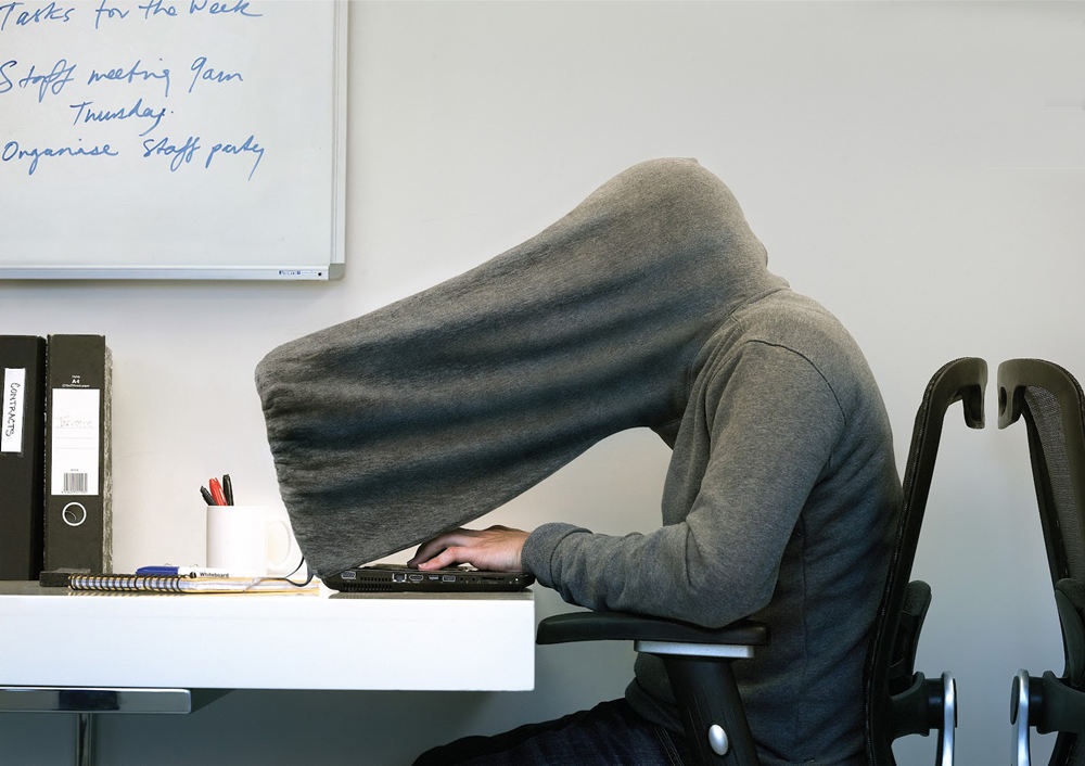 害怕别人注视自己做事,害怕别人的注视怎么办