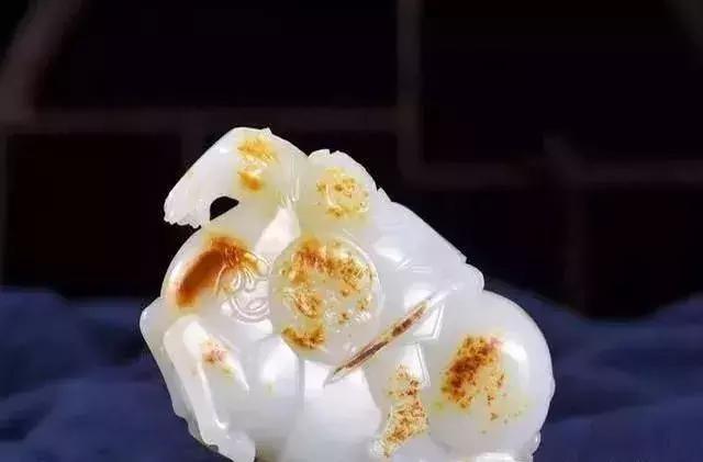 和田玉戴久了怎么保养,和田玉戴久了发黄怎么回事