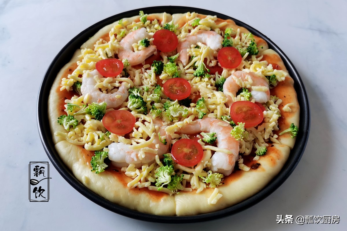 在家做好吃的披萨的方法,懒人做法在家就可以做披萨