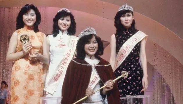 帮出轨丈夫收拾完烂摊子,又给虐猫惹众怒的女儿打掩护,太惨了吧