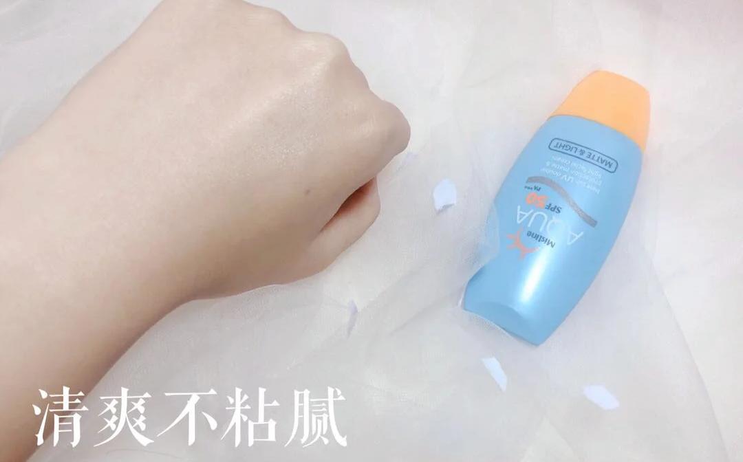 香蒲丽防晒霜搓泥严重吗,香蒲丽防晒效果怎么样油腻吗