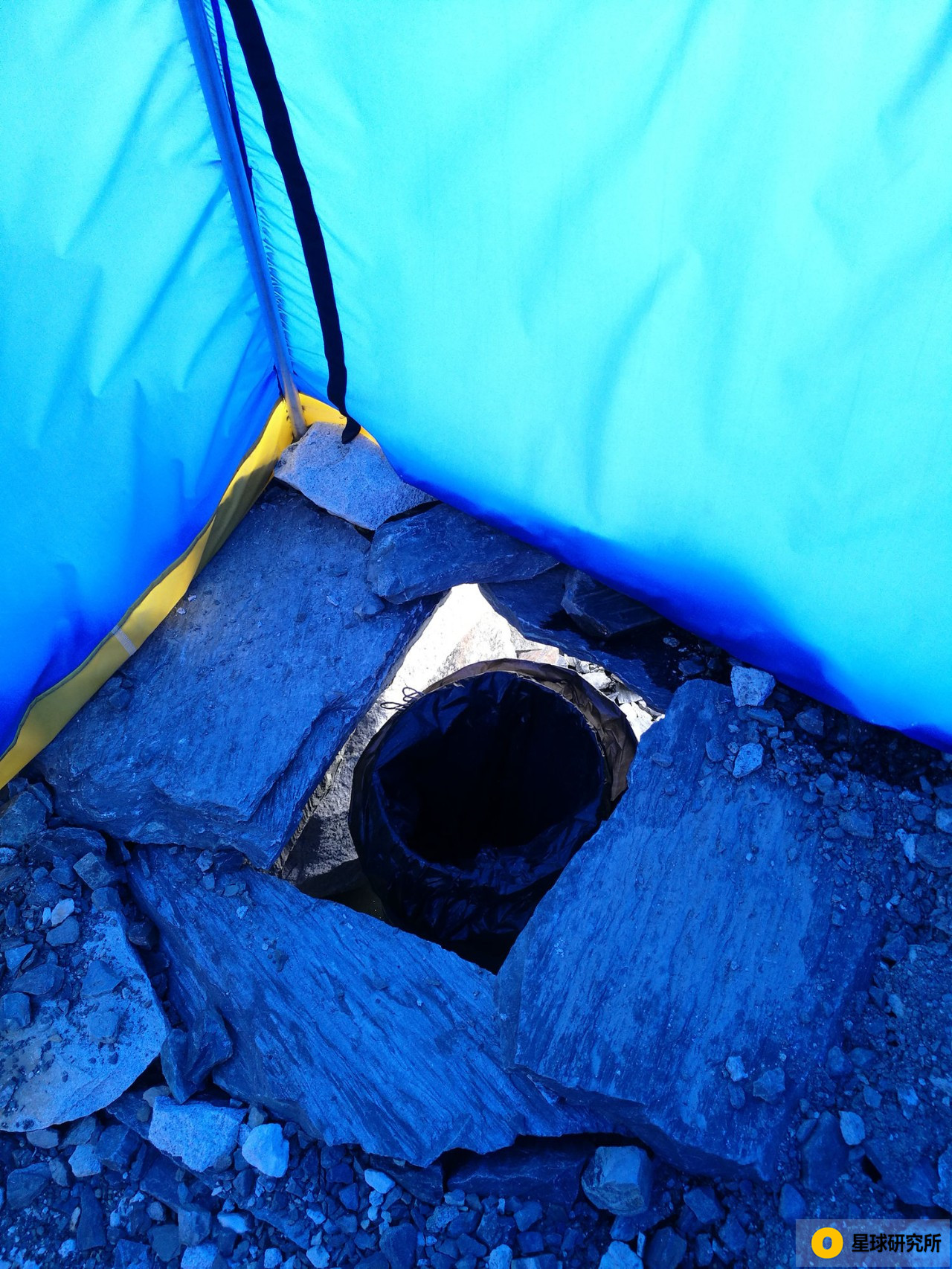 海拔不断的升高,海拔高度一直上升