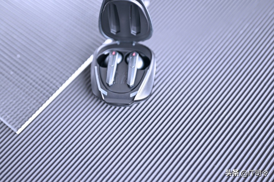 这才是游戏耳机该有的样子,奥恳黑曼巴ES07游戏耳机使用体验