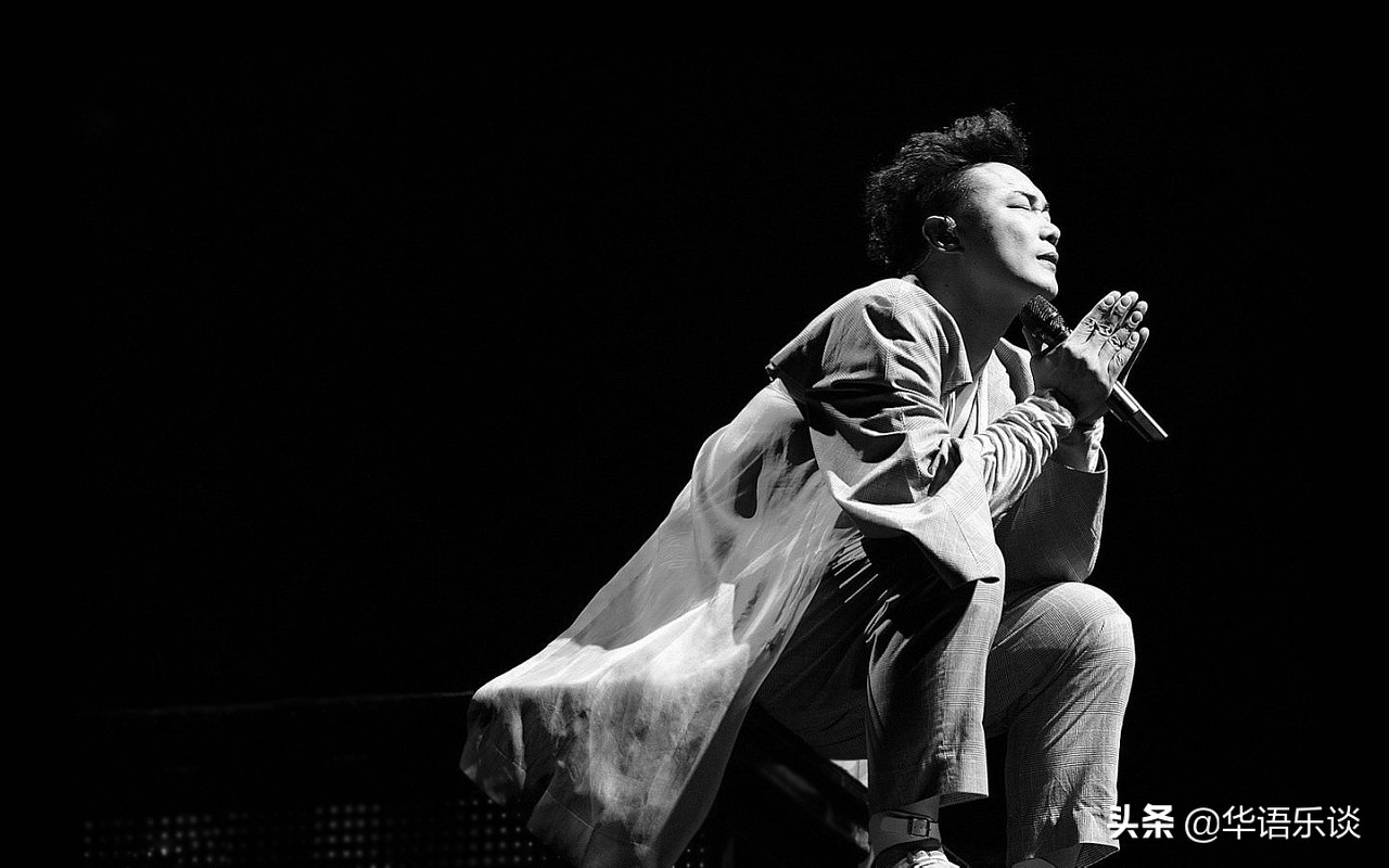 港台歌星首次登春晚的是谁,30年前港台明星上综艺