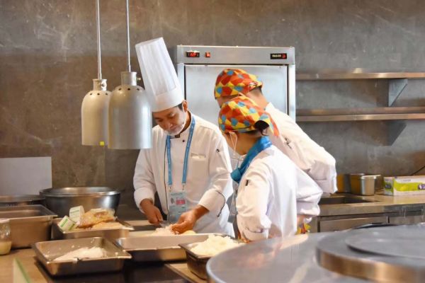 军运会世界各地军人,军运会给外国人的印象