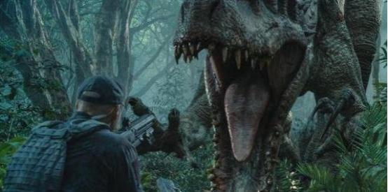 现在的人类对战霸王龙,霸王龙是恐龙时代的霸主