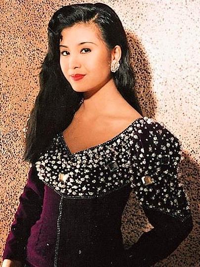 “潇洒亚姐”的浪荡人生，和她爱过的那些有钱男人