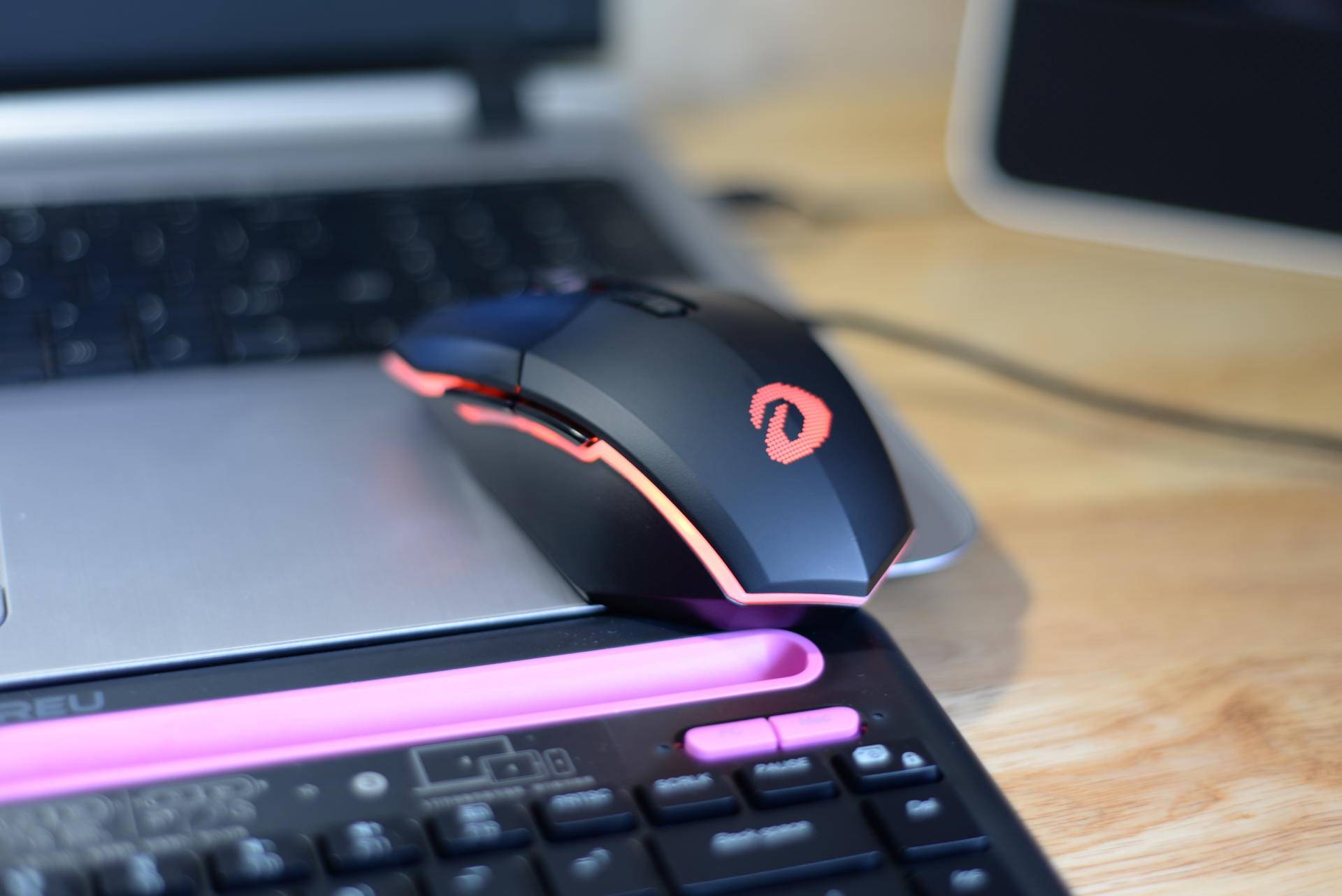 推荐一款实用的电脑桌面,没有pc如何装系统