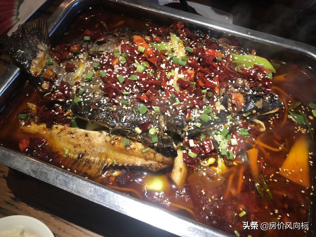 烤鱼千页豆腐,烤鱼里面的千页豆腐