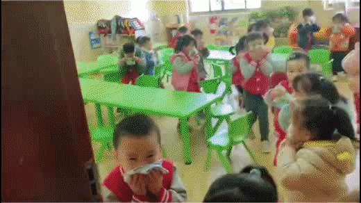 关于119消防的演练视频,119消防宣传日逃生视频