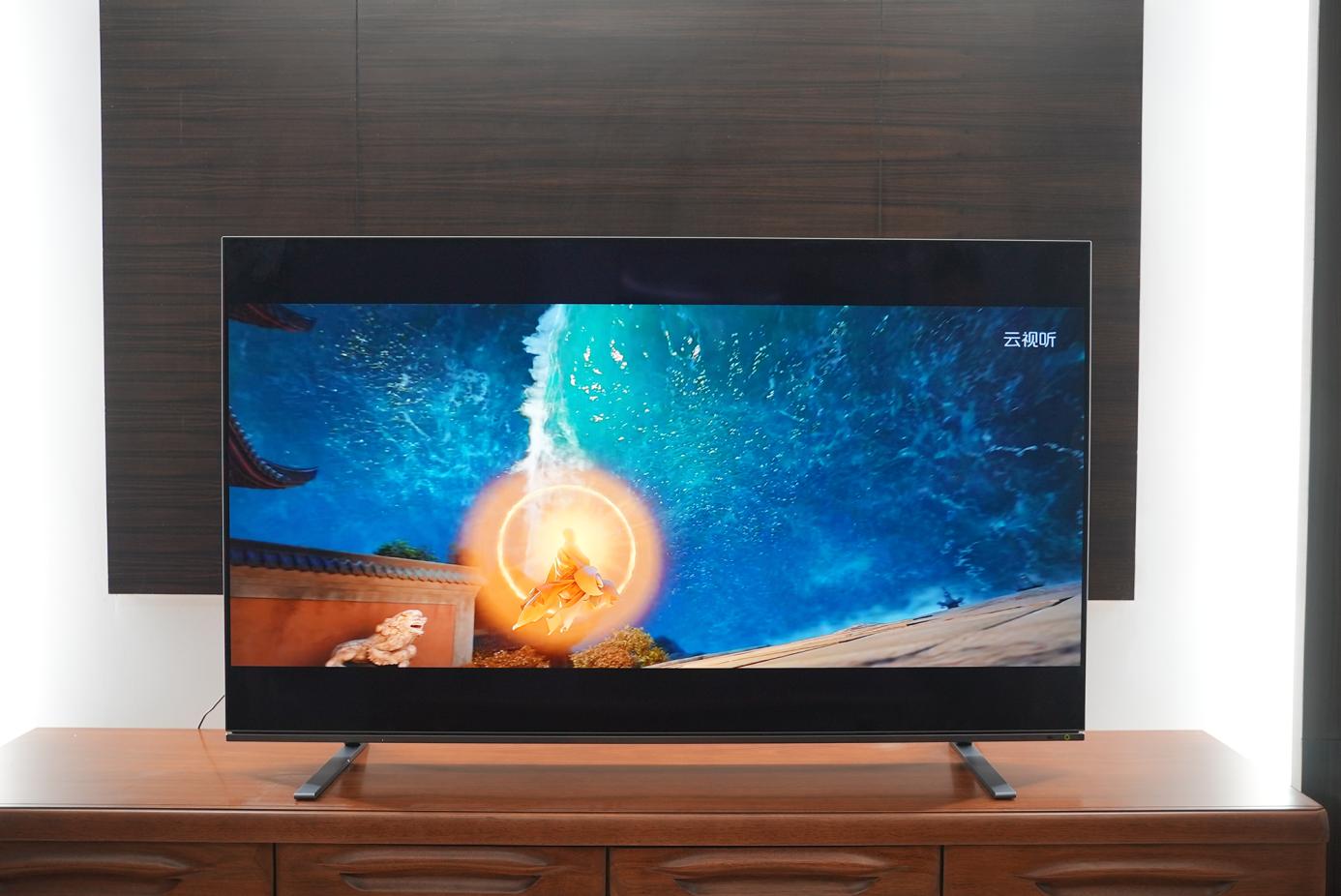 BR火箭炮,音质独一家——146岁东芝带来轻奢品质OLED电视X8900KF