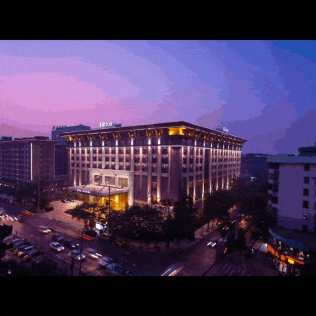 西安人,这300份圣诞礼包我要免费送给你!速抢!