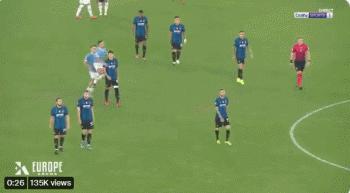 逗妹吐槽,为什么马奎尔这么烂还能踢