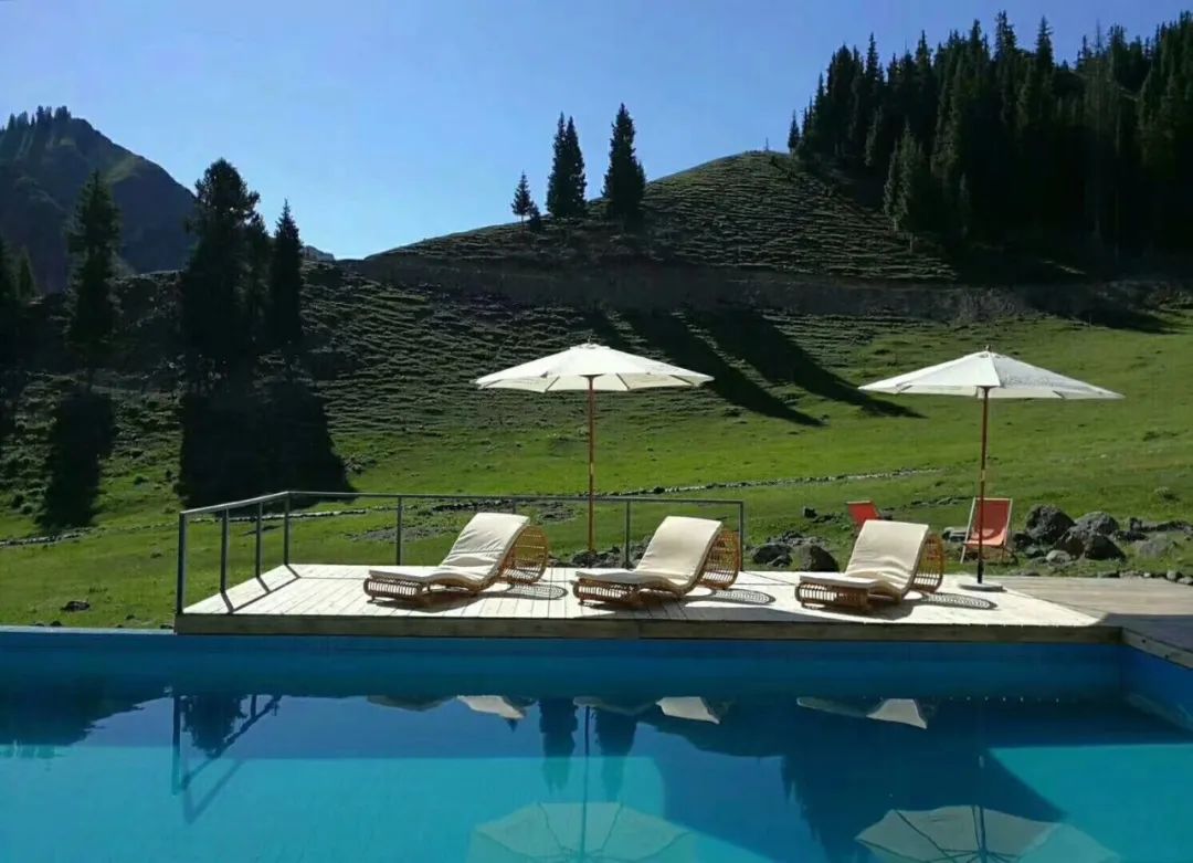 霸气!提前2月预定,仅15间客房,*疆新**这个酒店,够野还够奢