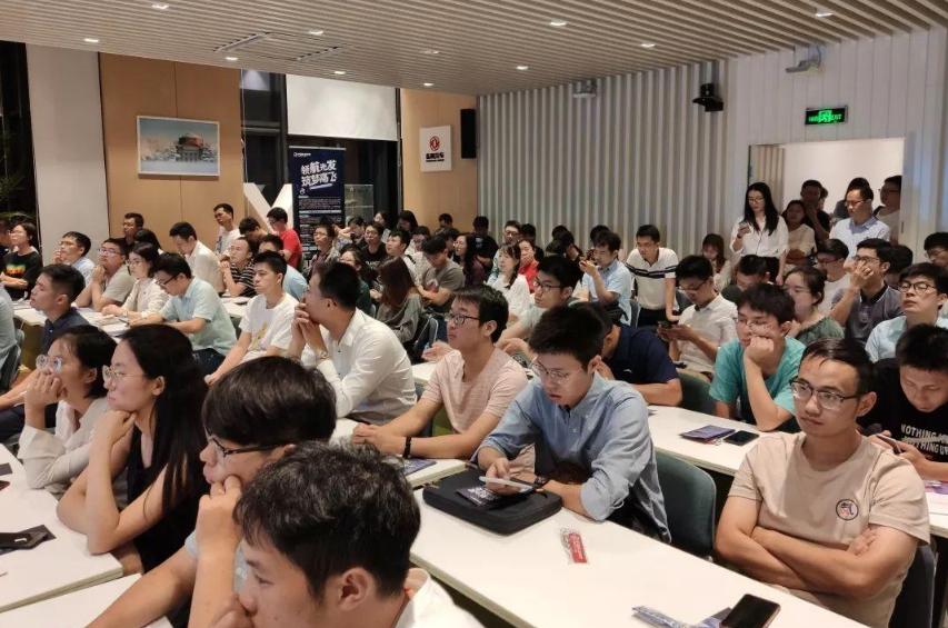 入职华为上哪所大学比较合适,进华为不是全日制大专可以进吗