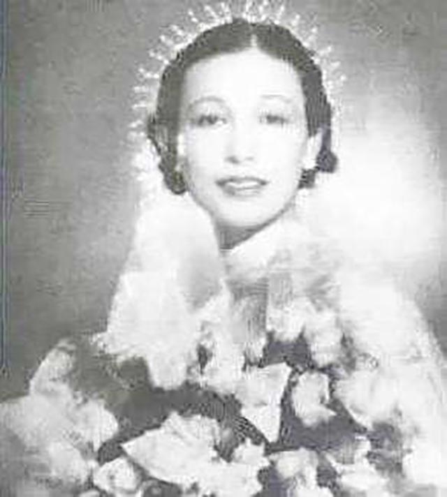 富家小姐嫁给穷后生，她婚后赚钱养家，不曾想丈夫却喜欢上了寡妇