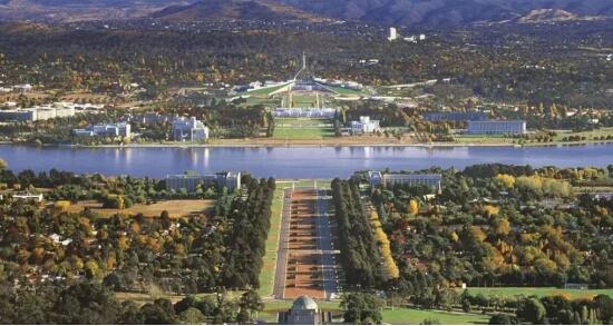 婢虫床鐨勭櫧鏃ユⅵ瑙嗛,婢虫床缇庢ⅵ涔嬫梾