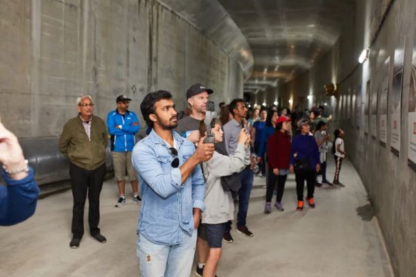 赞！中国“吃土”家伙运抵奥克兰，将加快推进新西兰城铁工程进展