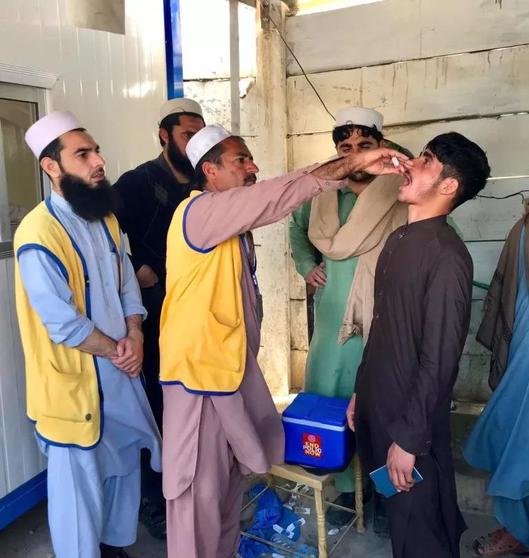 这种宝宝千万不能口服脊灰疫苗，就算是先注射再口服也不行！